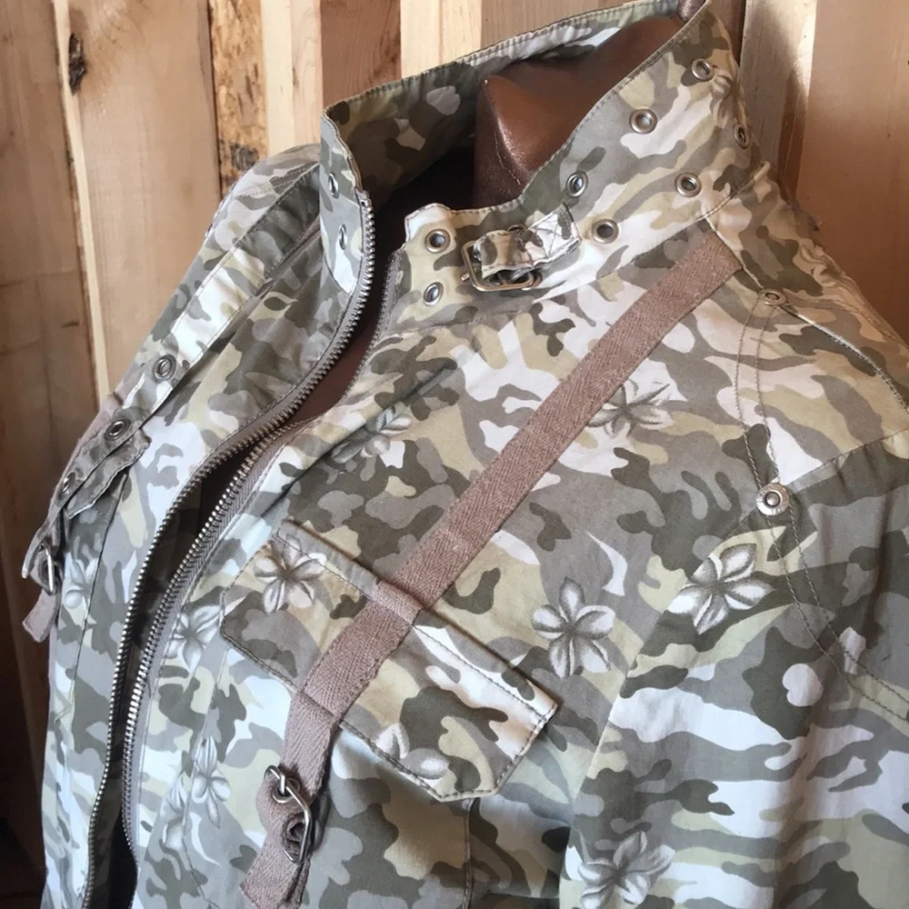 Point Zero Light Jacket - Picture 3 of 8